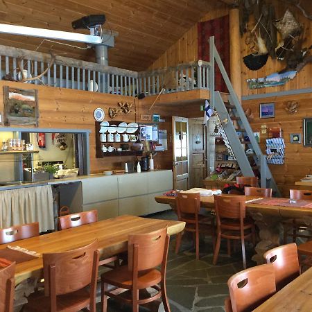 可罗婷瑞塔曼杰特山林小屋 Leppäjärvi 外观 照片