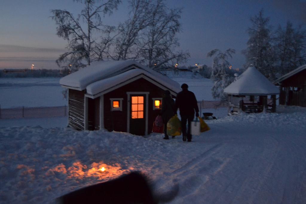 可罗婷瑞塔曼杰特山林小屋 Leppäjärvi 外观 照片