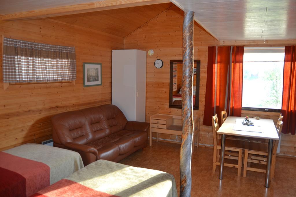 可罗婷瑞塔曼杰特山林小屋 Leppäjärvi 客房 照片